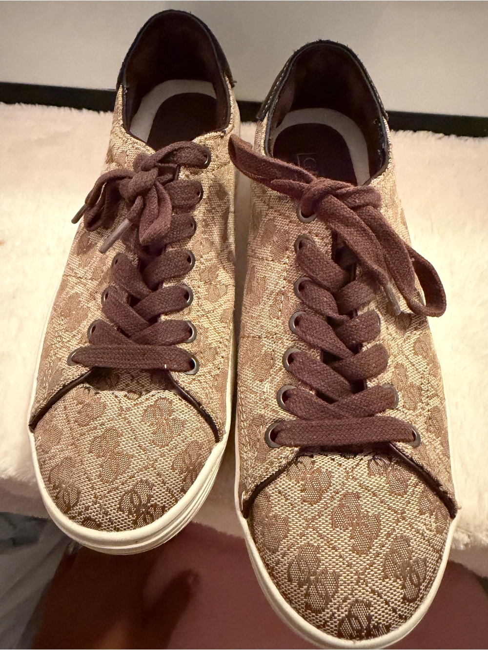 GUESS Brown Logo-Print Lace-Up Sneakers